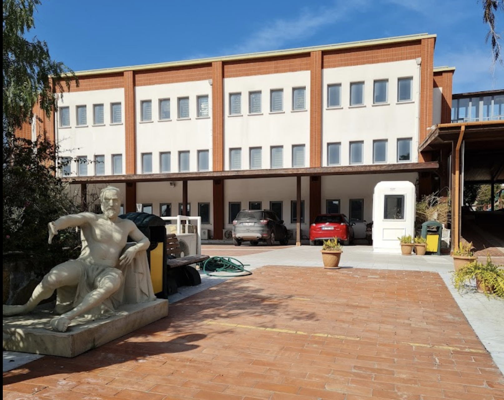 Bodrum Marmara Kale Mesleki ve Teknik Anadolu Lisesi (İnşaat)