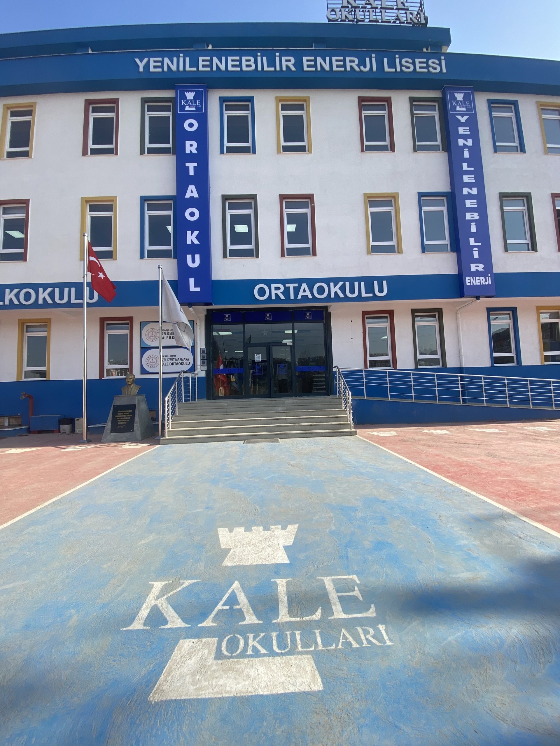 İzmit Marmara Kale Mesleki Teknik Anadolu Lisesi